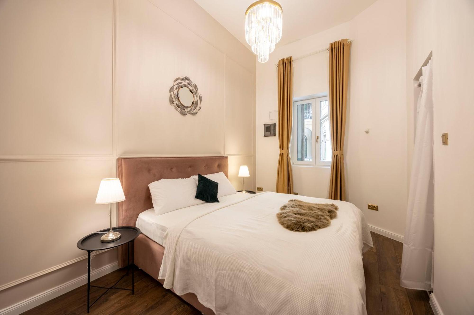 Exclusive Downtown Quentin Residence By Prestige Homes Βουδαπέστη Εξωτερικό φωτογραφία