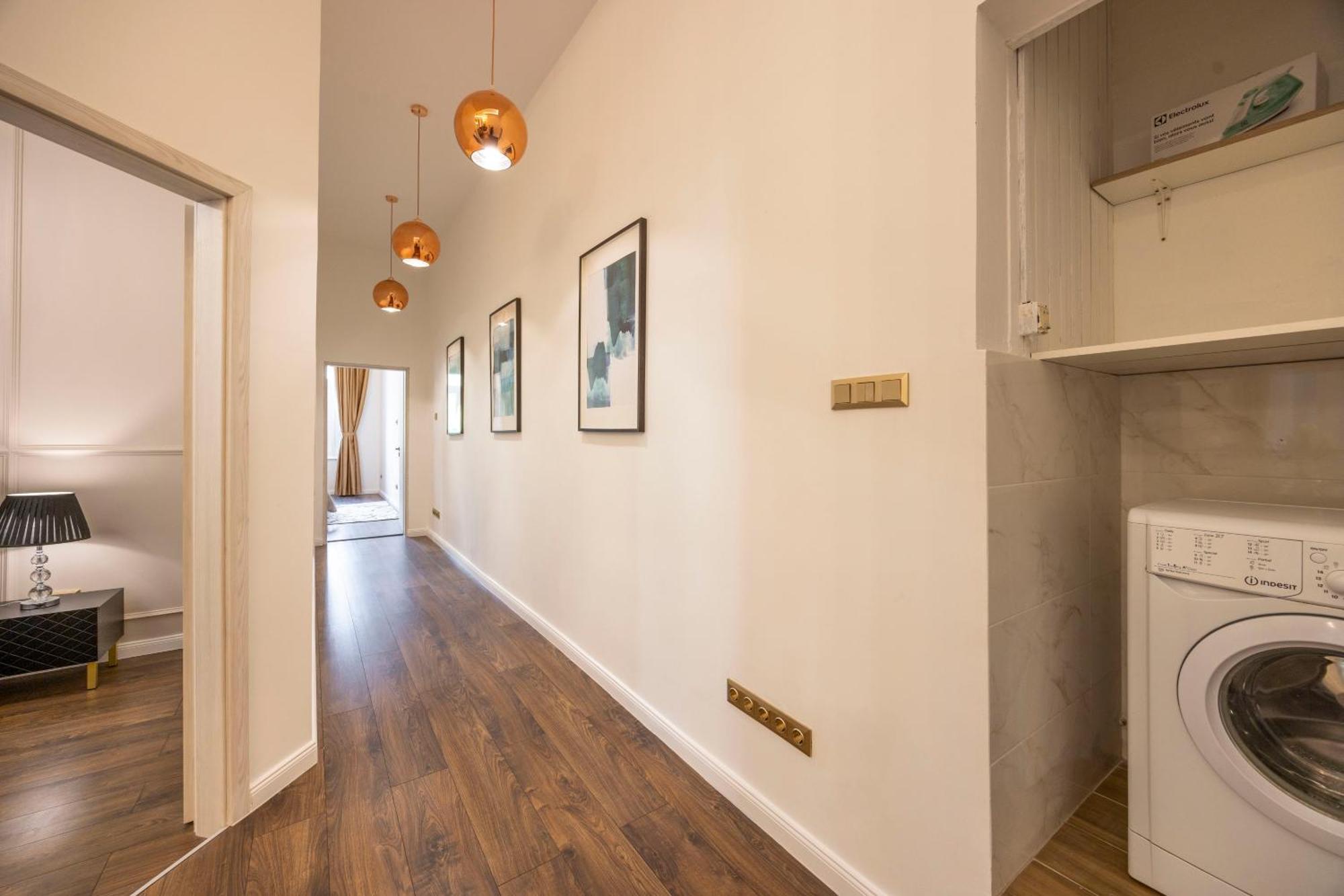 Exclusive Downtown Quentin Residence By Prestige Homes Βουδαπέστη Εξωτερικό φωτογραφία